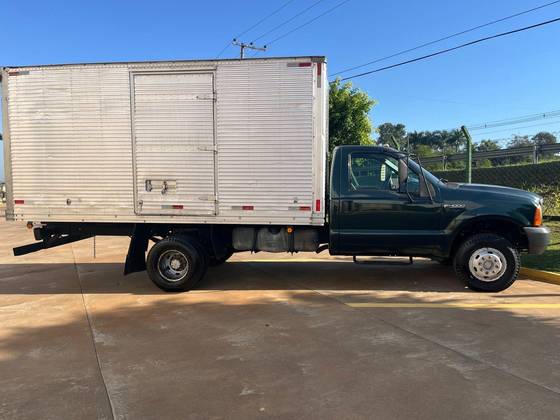 FORD F-4000 3.9 TURBO INTERCOOLER DIESEL 2P MANUAL FORD F-4000 3.9 TURBO INTERCOOLER DIESEL 2P MANUAL